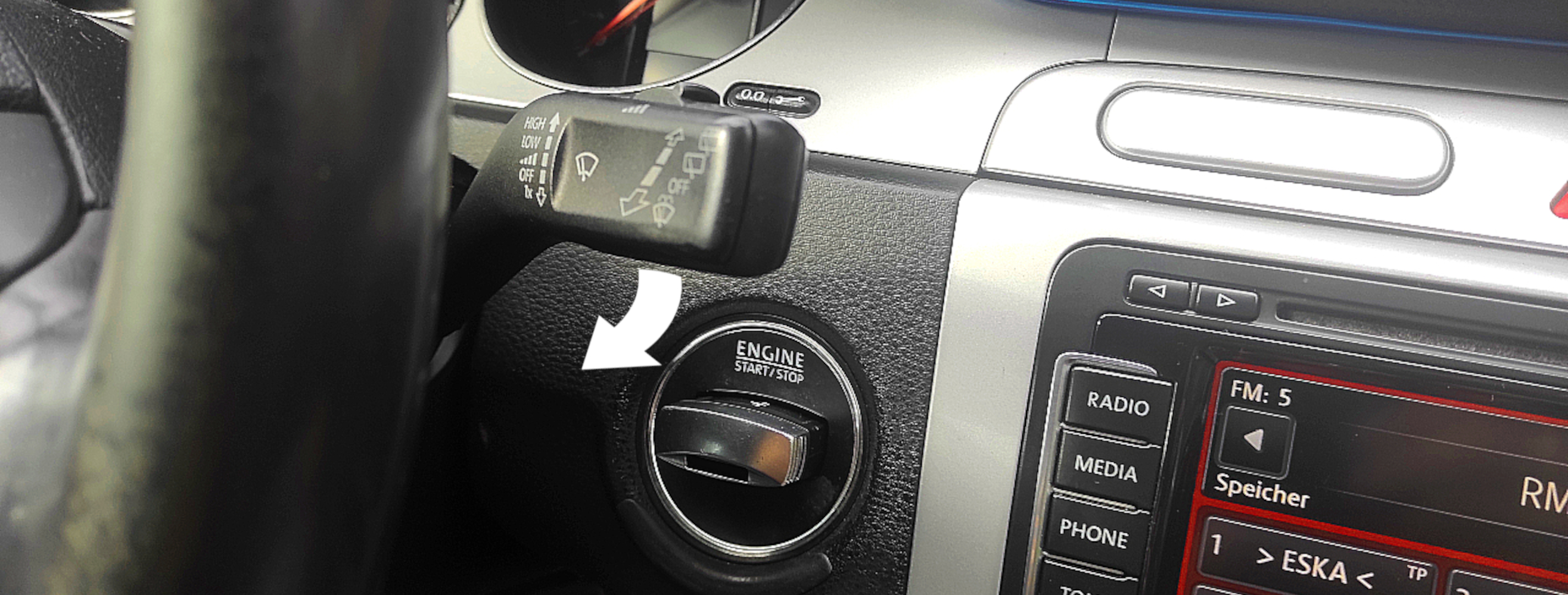 Przełącznik położenia wycieraczek w VW Passat.